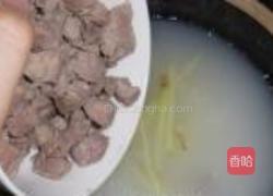 皮蛋瘦肉粥的做法图解5