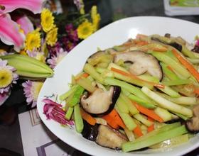 鲜菇炒瓜条[图]