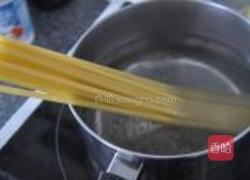 贻贝大虾意面的做法图解2