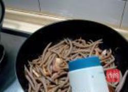 炒荞麦鱼的做法图解12