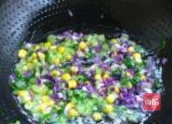 芹菜紫甘兰蛋炒饭的做法图解3