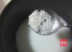 皮蛋瘦肉粥的做法图解3