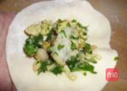 香椿扇贝水煎饺的做法图解7