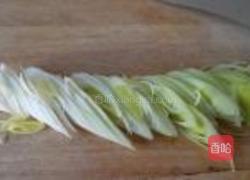 蘑菇大葱煎饼的做法图解3
