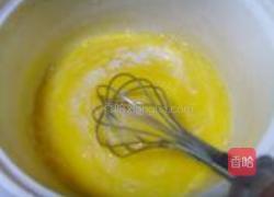 黄金海绵蛋糕的做法图解3