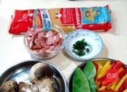 松茸培根炒意面的做法图解1
