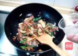松茸培根炒意面的做法图解9