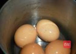 桂圆莲子鸡蛋羹的做法图解1