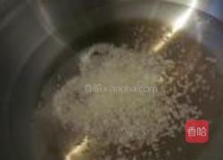 蜜枣南瓜米粥的做法图解2