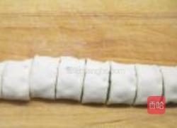 葱香火腿双味花卷的做法图解8