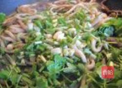 牛肉香菜炒乌冬的做法图解12