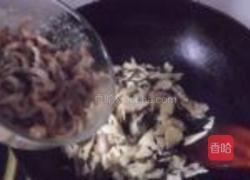 香菇冬笋肉丝炒面的做法图解8