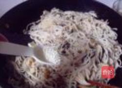 香菇冬笋肉丝炒面的做法图解14