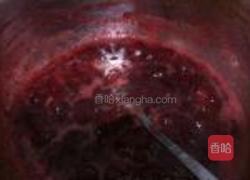 草莓香草冰激凌的做法图解3