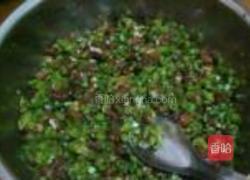 猪肉豆角大包子的做法图解1