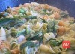 龙利鱼烩螺旋意粉的做法图解12