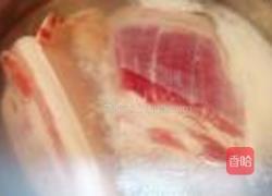 五花肉炸酱面的做法图解1