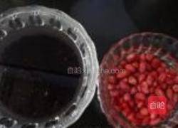黑米花生桂圆粥的做法图解2