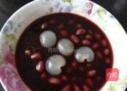 黑米花生桂圆粥的做法图解3