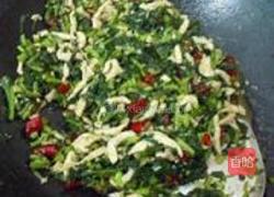 雪菜肉丝煎蛋面的做法图解3