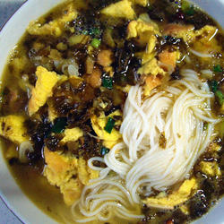 自制酸菜米线的做法[图]