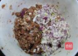 黑椒猪肉堡的做法图解7