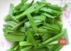 韭菜肉丸煮米粉的做法图解3