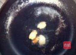 胡萝卜焖排骨的做法图解2