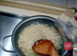 西班牙海鲜饭的做法图解8