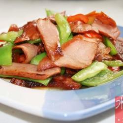 尖椒炒腊肉的做法[图]