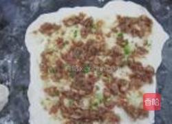葱香肉饼的做法图解5