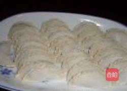 双菇馅蛤蜊式煎饺的做法图解3