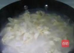 洋葱炒宽面的做法图解9