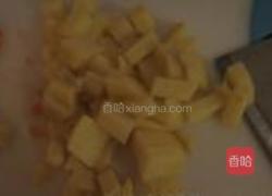 咖喱海鲜饭的做法图解3