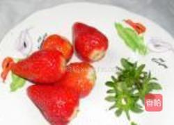 糖水草莓的做法图解3