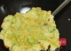 丝瓜虾米煎饼的做法图解5