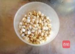 山药百合粥的做法图解3