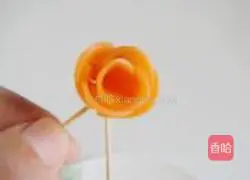 巧做胡萝卜花的做法图解10