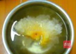 银耳雪梨炖冰糖的做法图解2