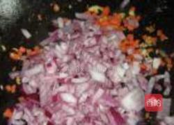 咖喱海鲜炒饭的做法图解7