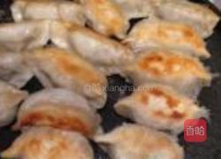 鲜肉小葱锅贴的做法图解14