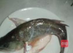 胡萝卜鲈鱼的做法图解2