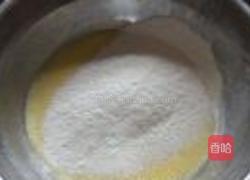 戚风蛋糕的做法图解4