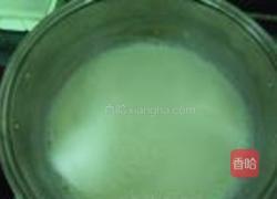 草莓冰激凌的做法图解3