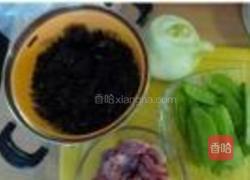 荷兰豆五香鸡胗的做法图解1