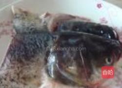 剁椒鱼头的做法图解2