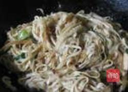 八鲜炒面的做法图解16