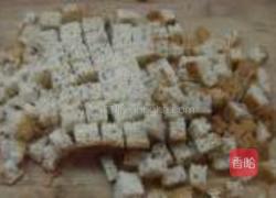 自制面包糠的做法图解2