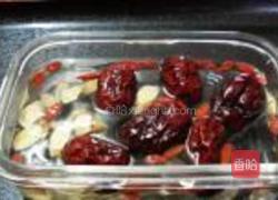 黄芪红枣茶的做法图解1