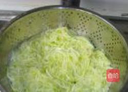 水煎饺的做法图解2